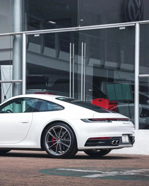 Creative Editing New White Car Pictures HD Background Free