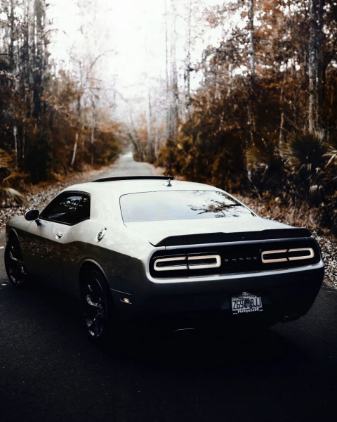 Free Download Online Editor HD Black Car Background Wallpaper