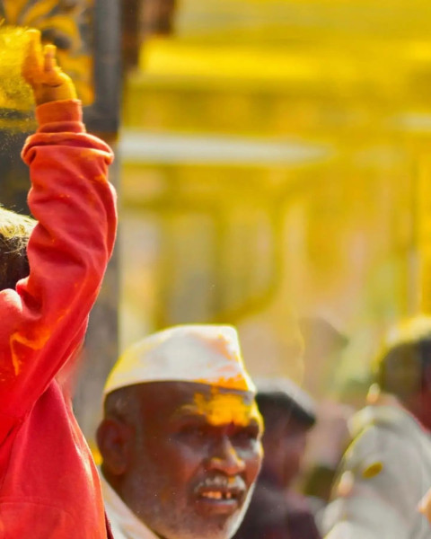 HAppy Holi Colorful Smoke People Backgroud CB Photo Download